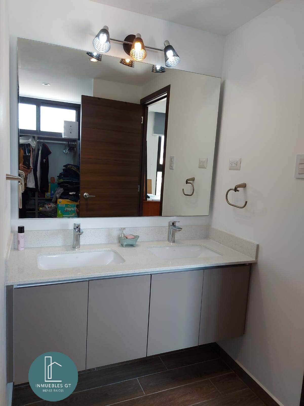 Apartamento en Venta zona 15 - Miniatura 7