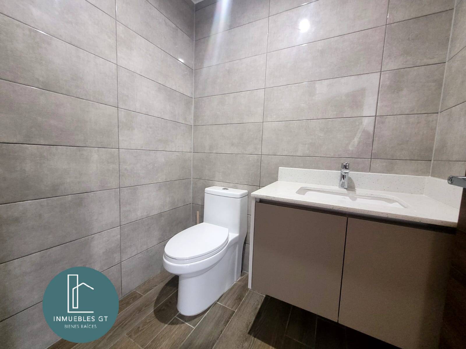 Apartamento en RENTA, zona 15, Parque 15 - Miniatura 6