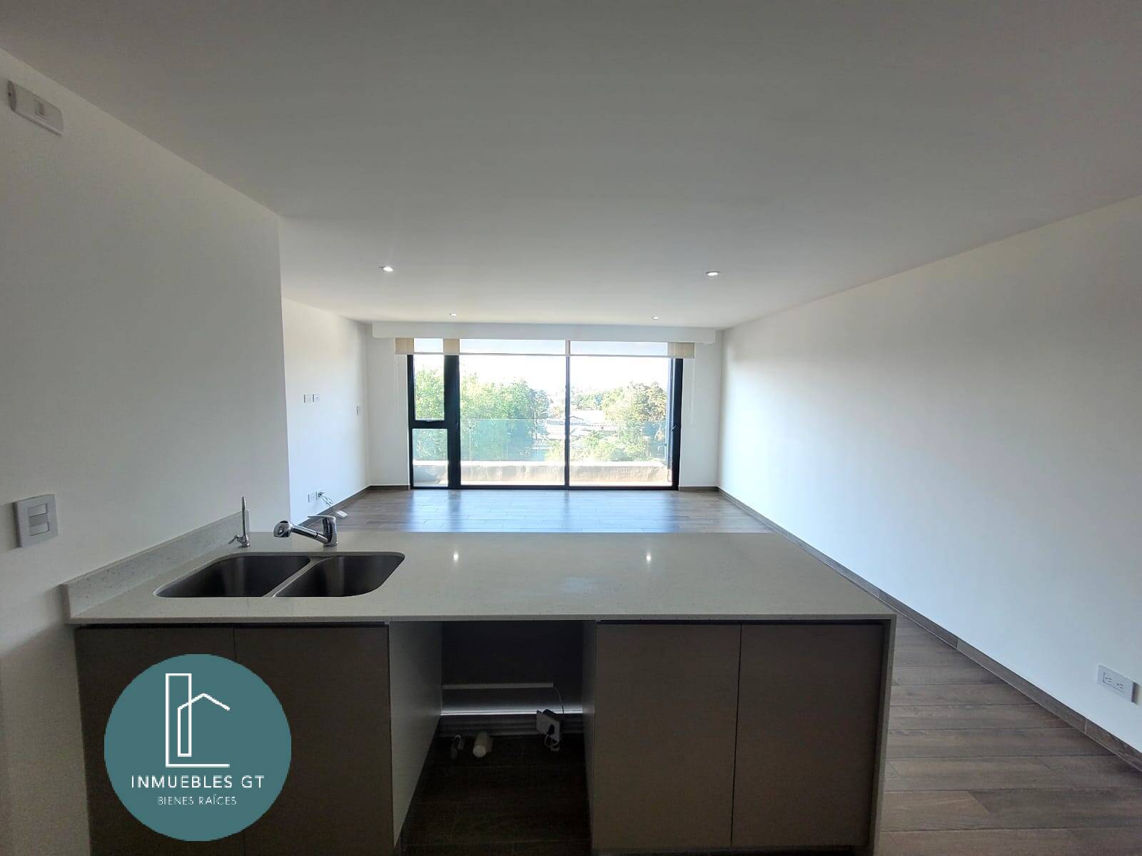 Apartamento en RENTA, zona 15, Parque 15 - Miniatura 11