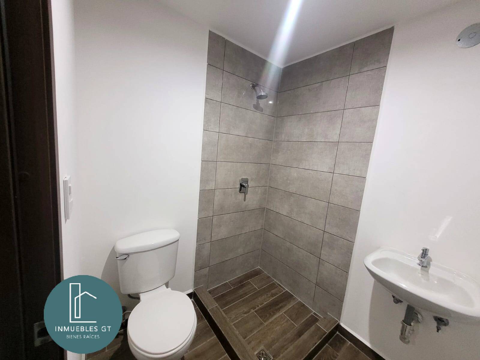 Apartamento en RENTA, zona 15, Parque 15 - Miniatura 10