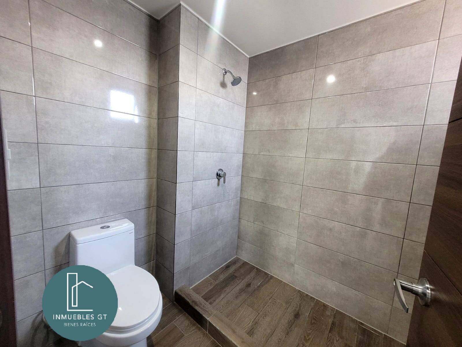 Apartamento en RENTA, zona 15, Parque 15 - Miniatura 18