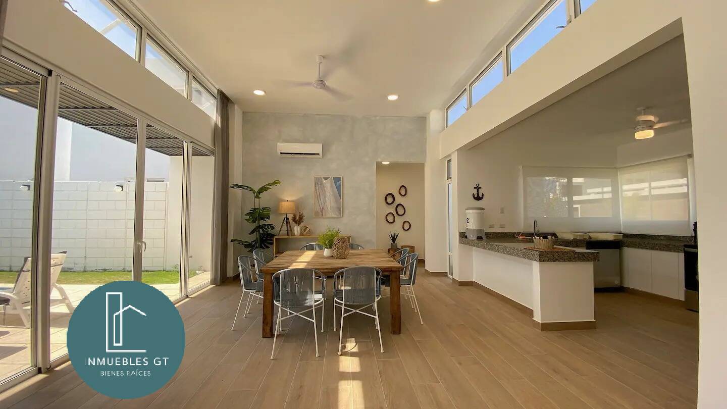 Casa de descanso en VENTA en Monterrico para estrenar - Miniatura 11