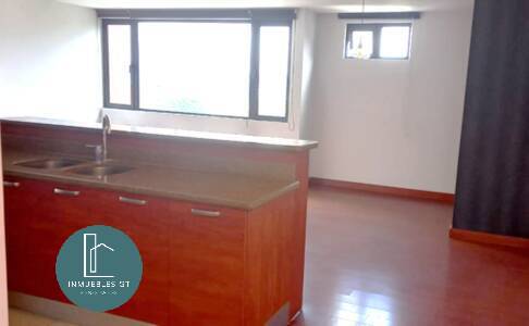 Apartamento en Renta zona 14 - Image 5