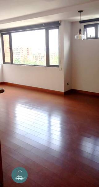 Apartamento en Renta zona 14 - Image 4