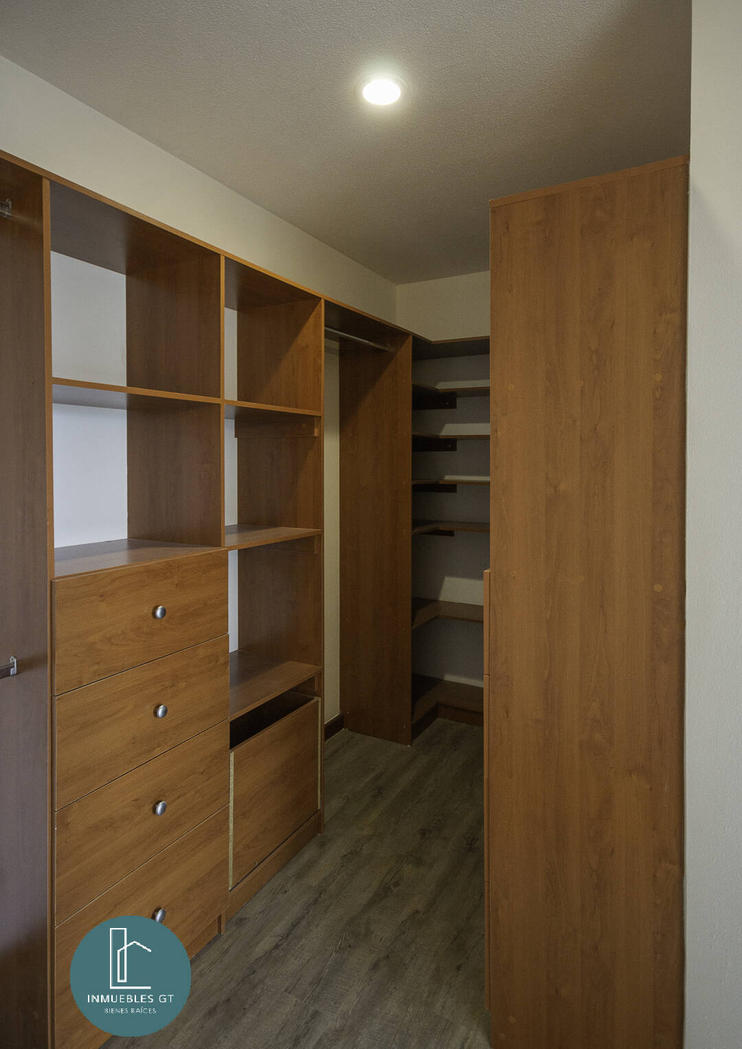 Penthouse en Venta zona 14 - Miniatura 25