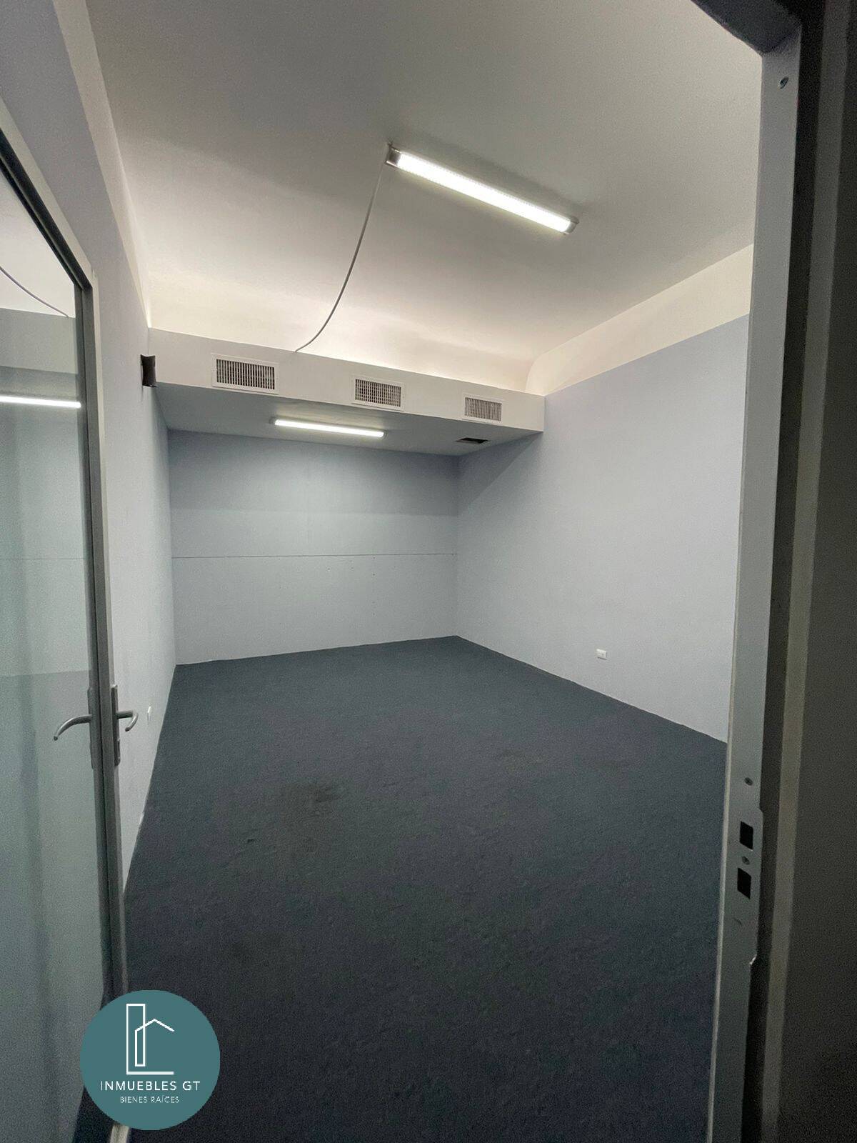 Local Comercial en Renta Zona 10 - Miniatura 9