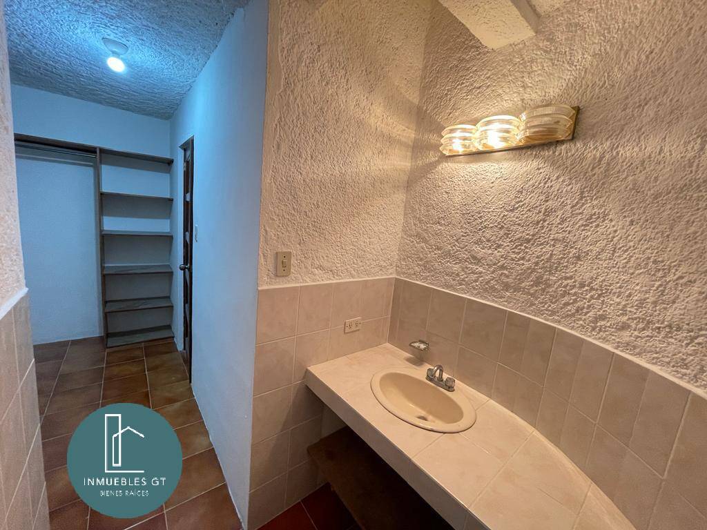Apartamento en RENTA en La Solana zona 15 - Miniatura 15