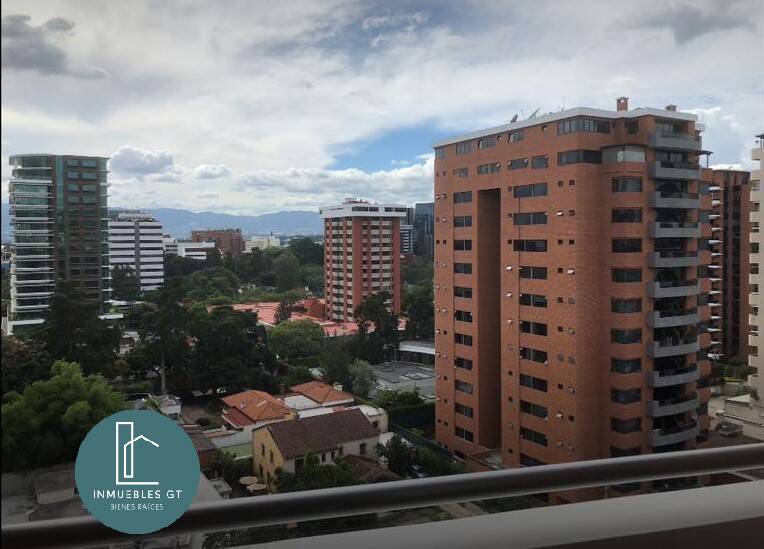 Apartamento amueblado en renta en edificio Casalini zona 10 - Miniatura 7