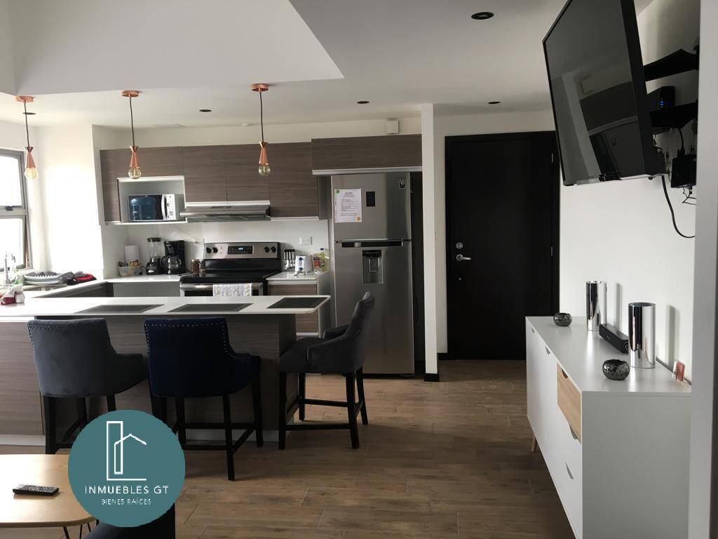 Apartamento amueblado en renta en edificio Casalini zona 10 - Image 1