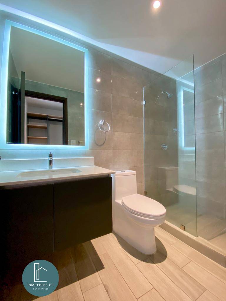 Apartamento en Venta zona 15 - Image 5