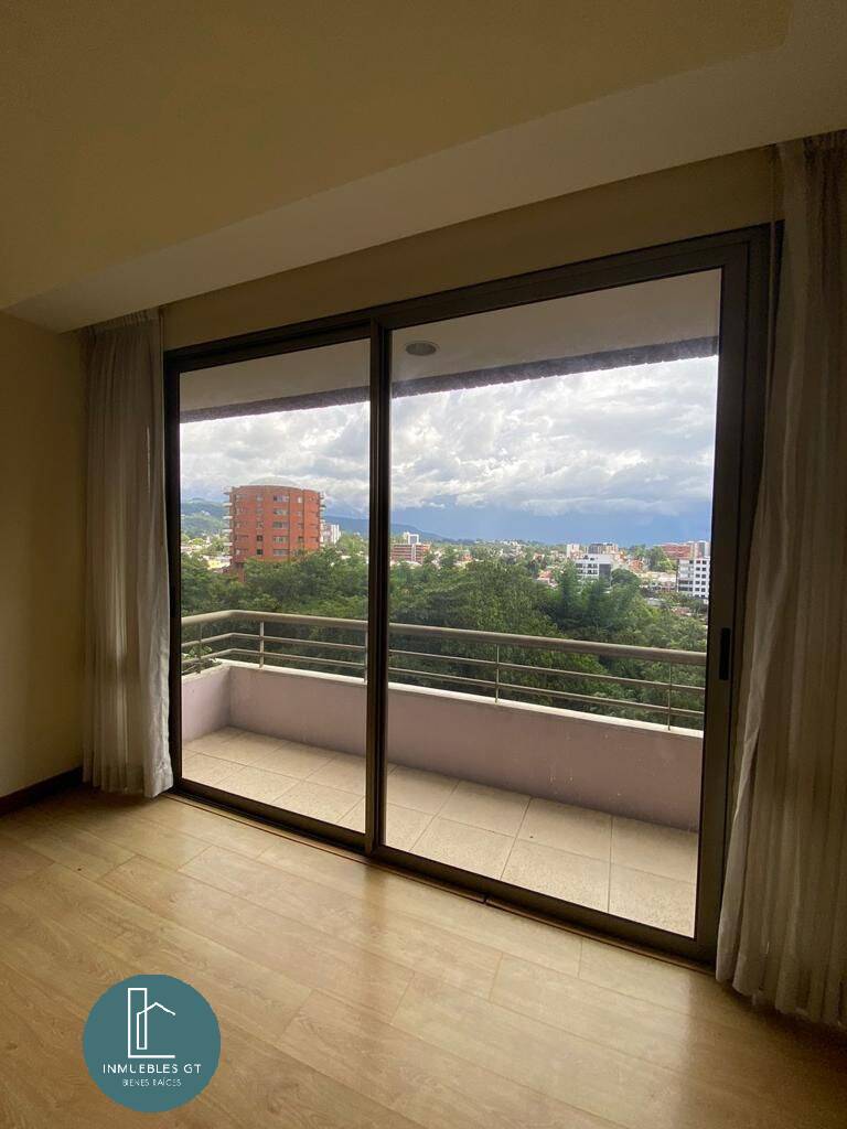 Apartamento en Renta zona 10 - Image 3