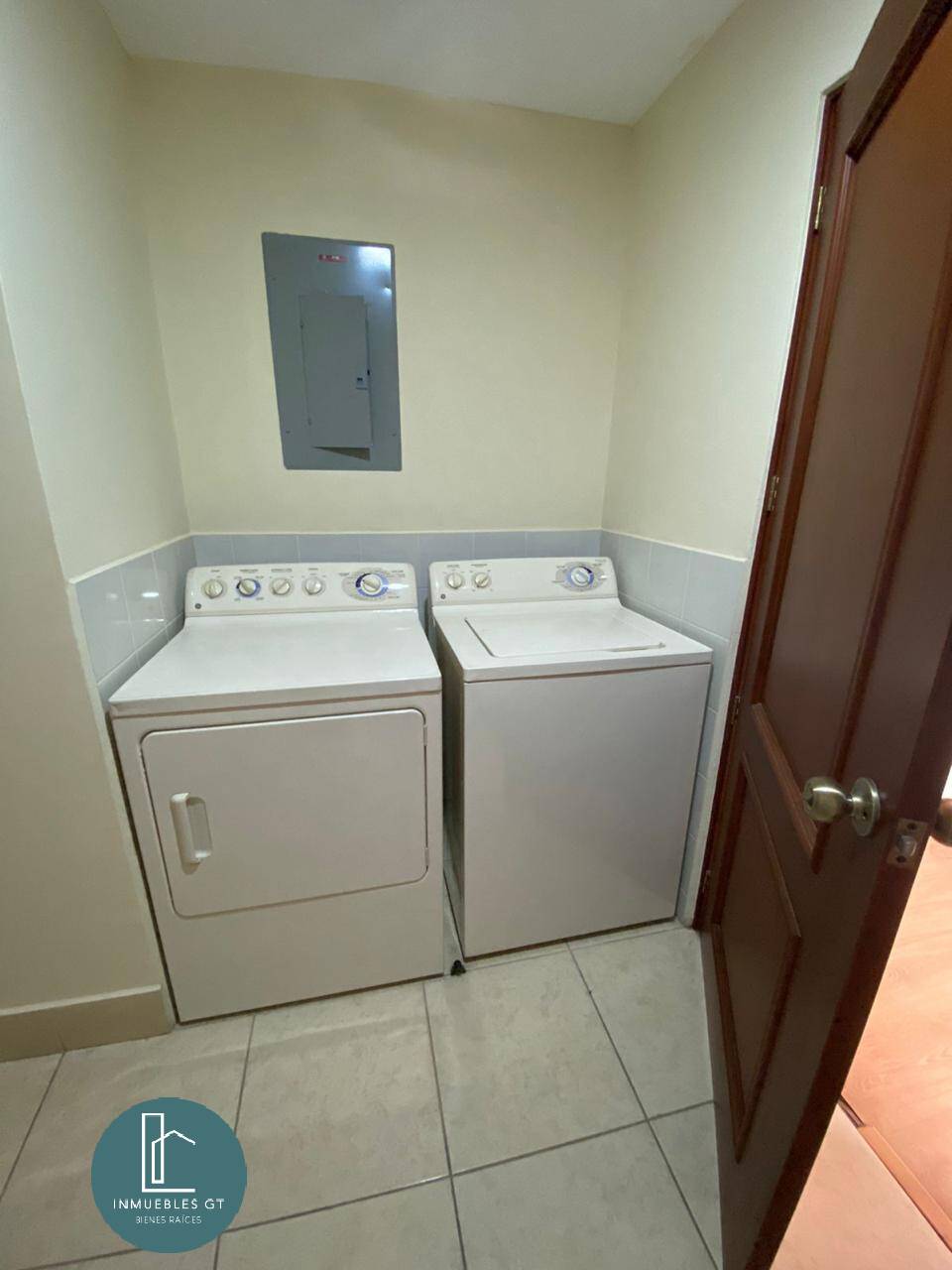 Apartamento en Renta zona 10 - Miniatura 15