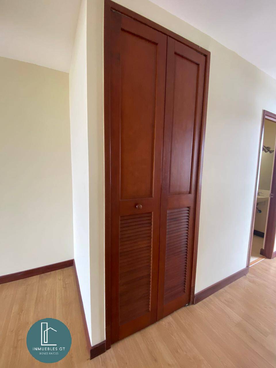 Apartamento en Renta zona 10 - Miniatura 9