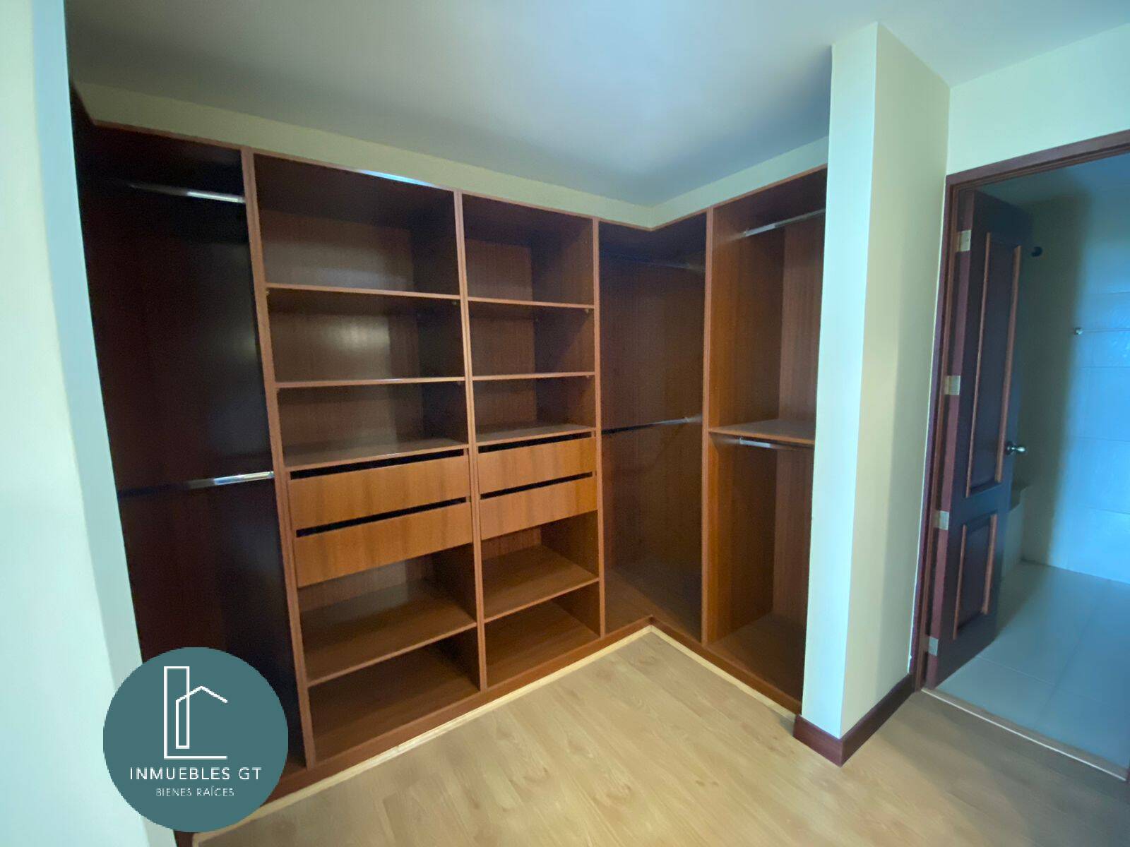 Apartamento en Renta zona 10 - Miniatura 11