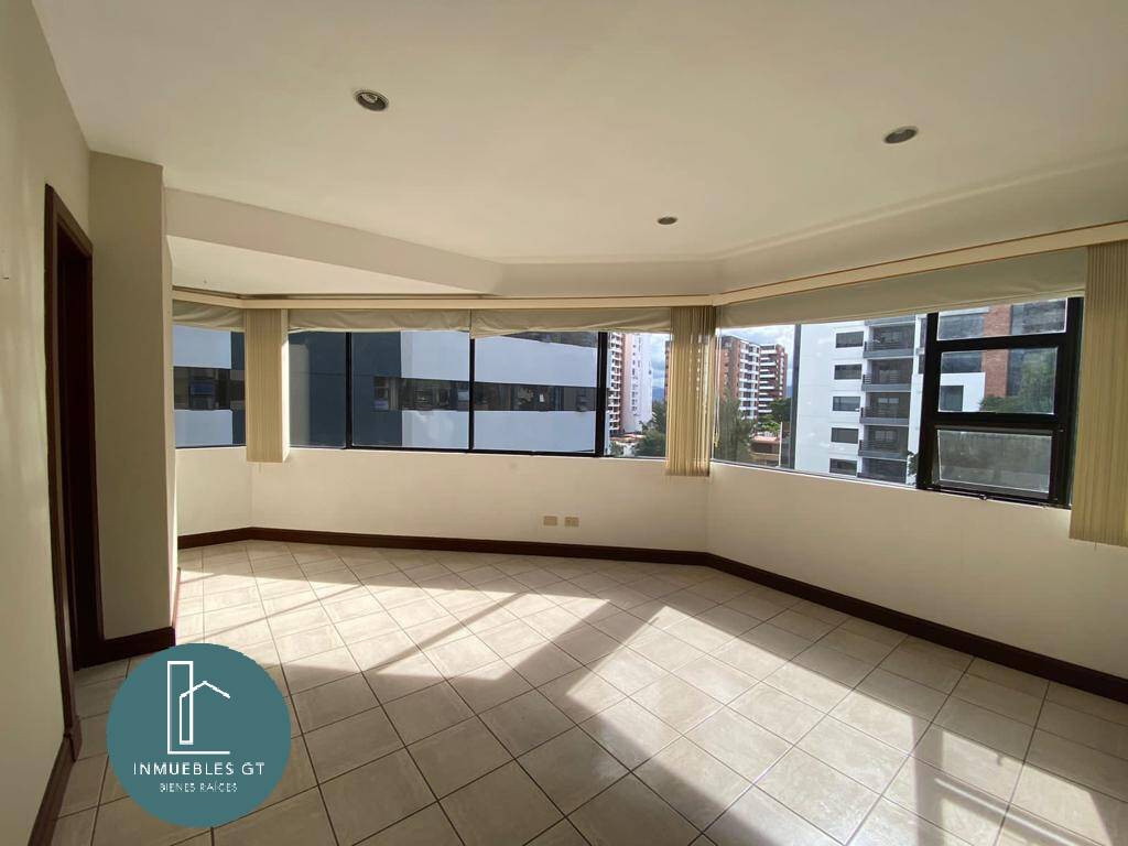 Apartamento en Renta zona 14 - Image 3