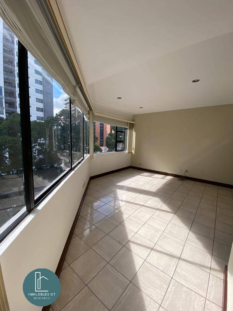 Apartamento en Renta zona 14 - Image 2
