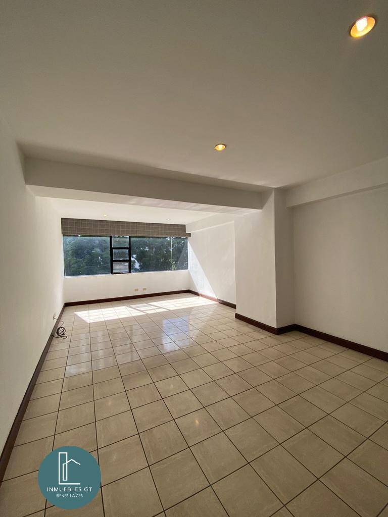 Apartamento en Renta zona 14 - Image 4