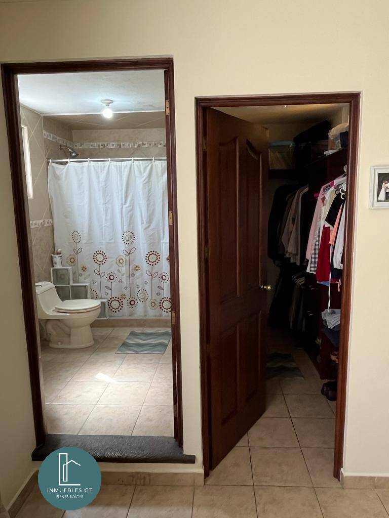 Casa en Venta San Lucas Sacatepéquez - Miniatura 12