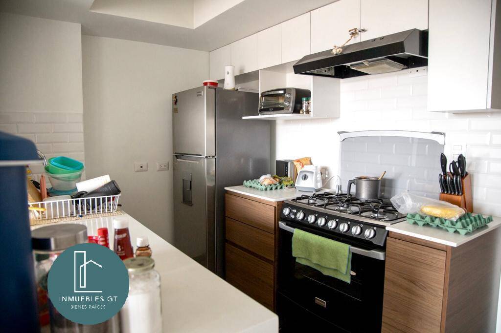 Apartamento en Venta zona 11 - Image 2