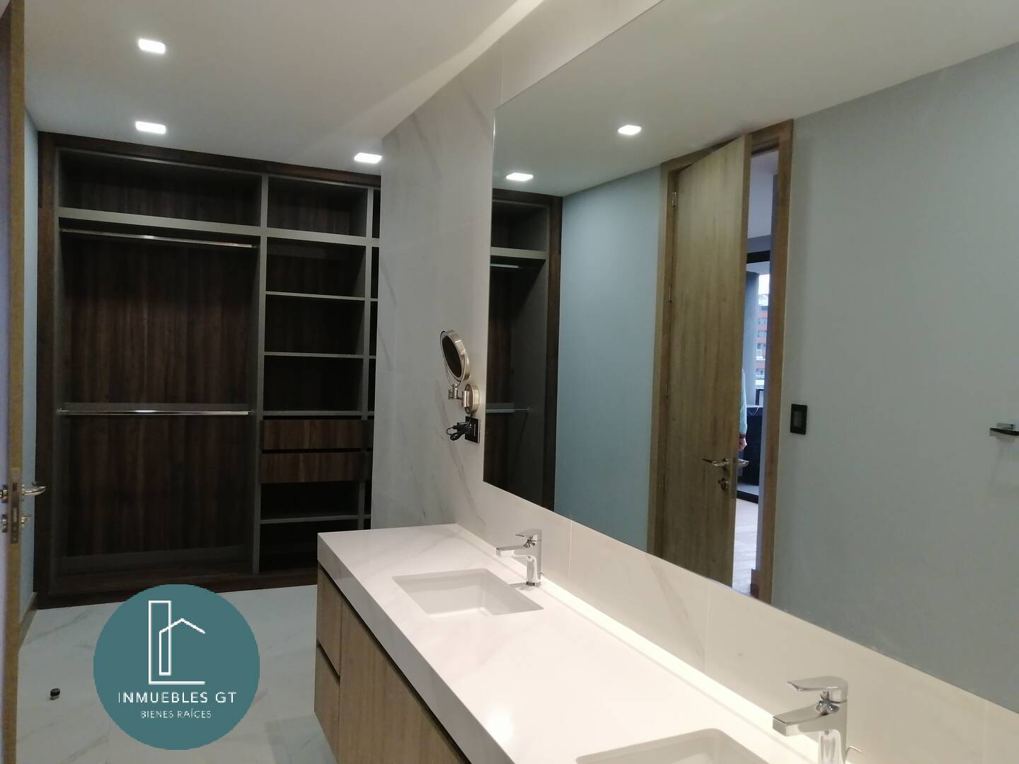Apartamento en Venta zona 14 - Miniatura 7