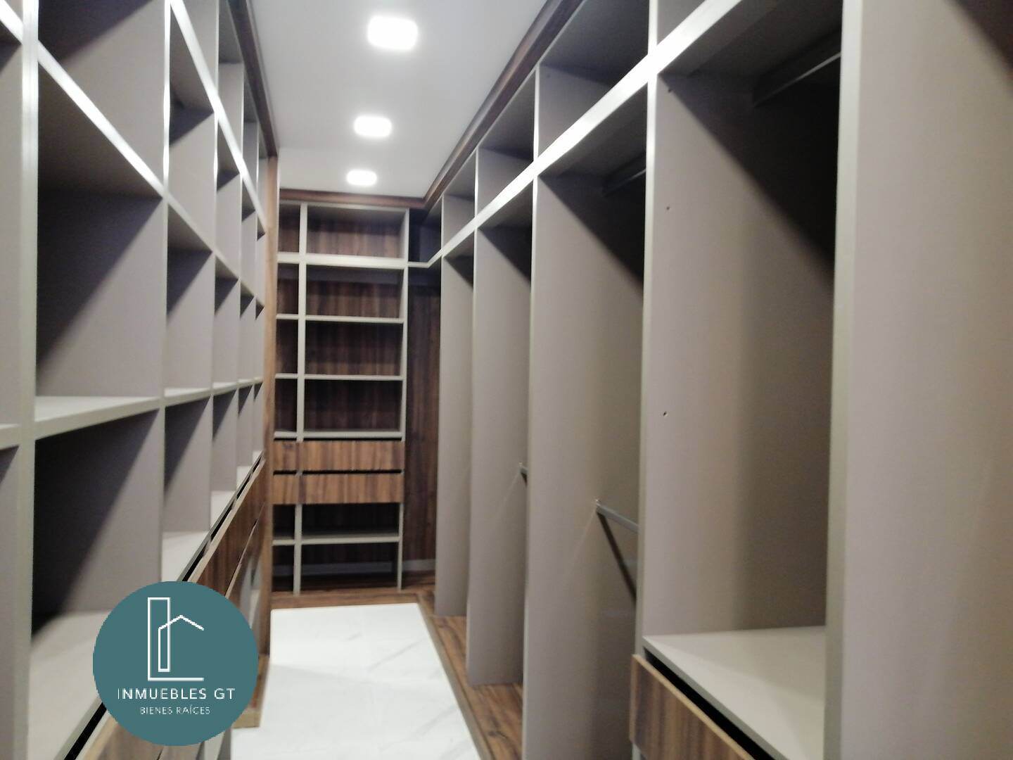 Apartamento en Venta zona 14 - Miniatura 11