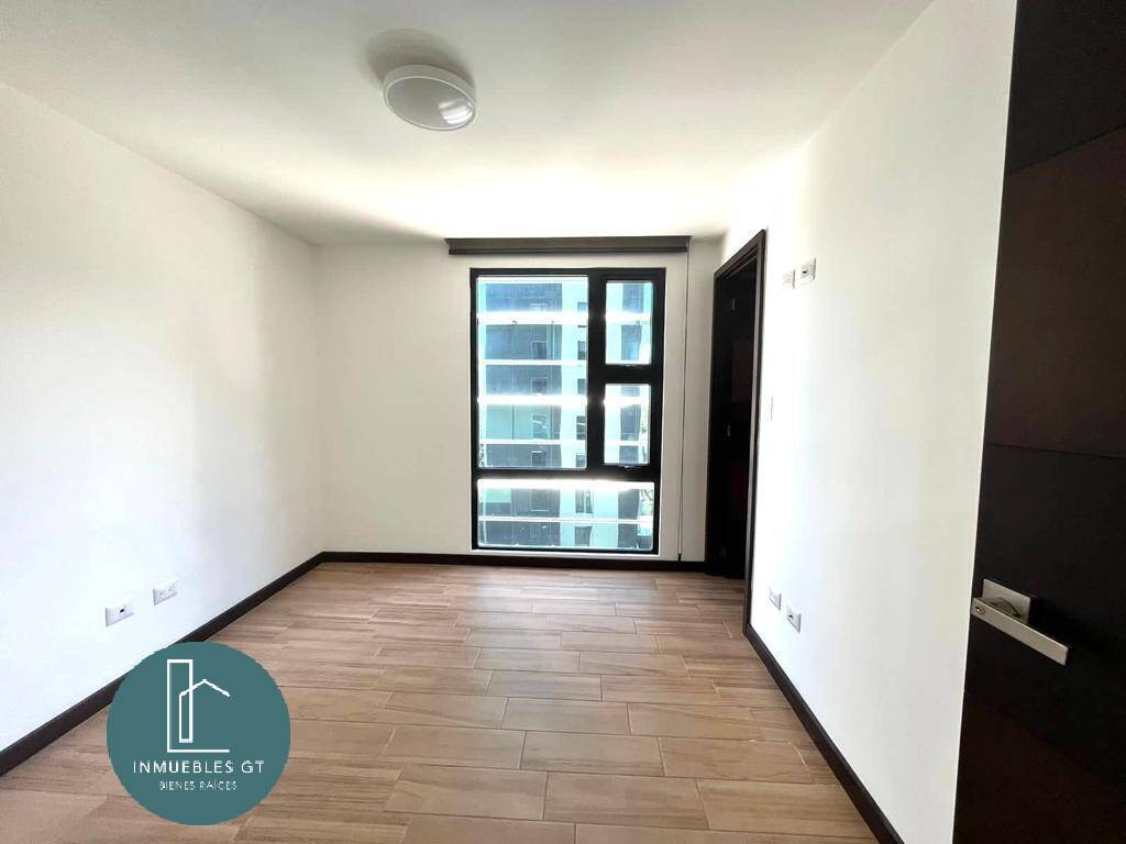 Apartamento en Renta zona 15 - Image 2