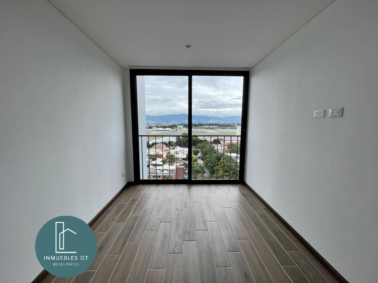 Apartamento en Venta zona 13 - Image 5