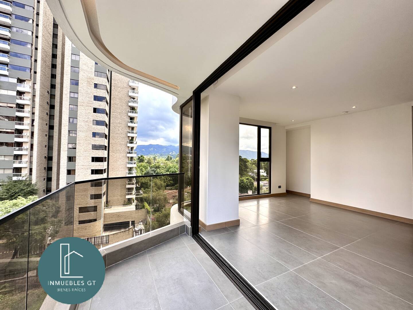 Apartamento en Venta zona 14 - Miniatura 8
