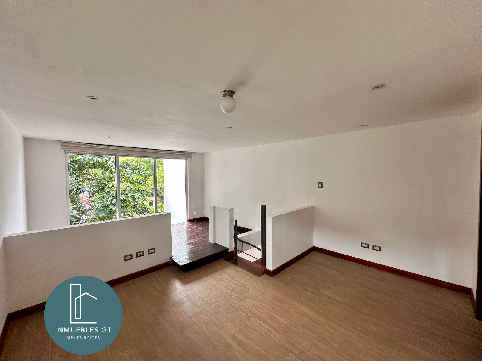 Apartamento en Venta y Renta , zona 16 - Image 5