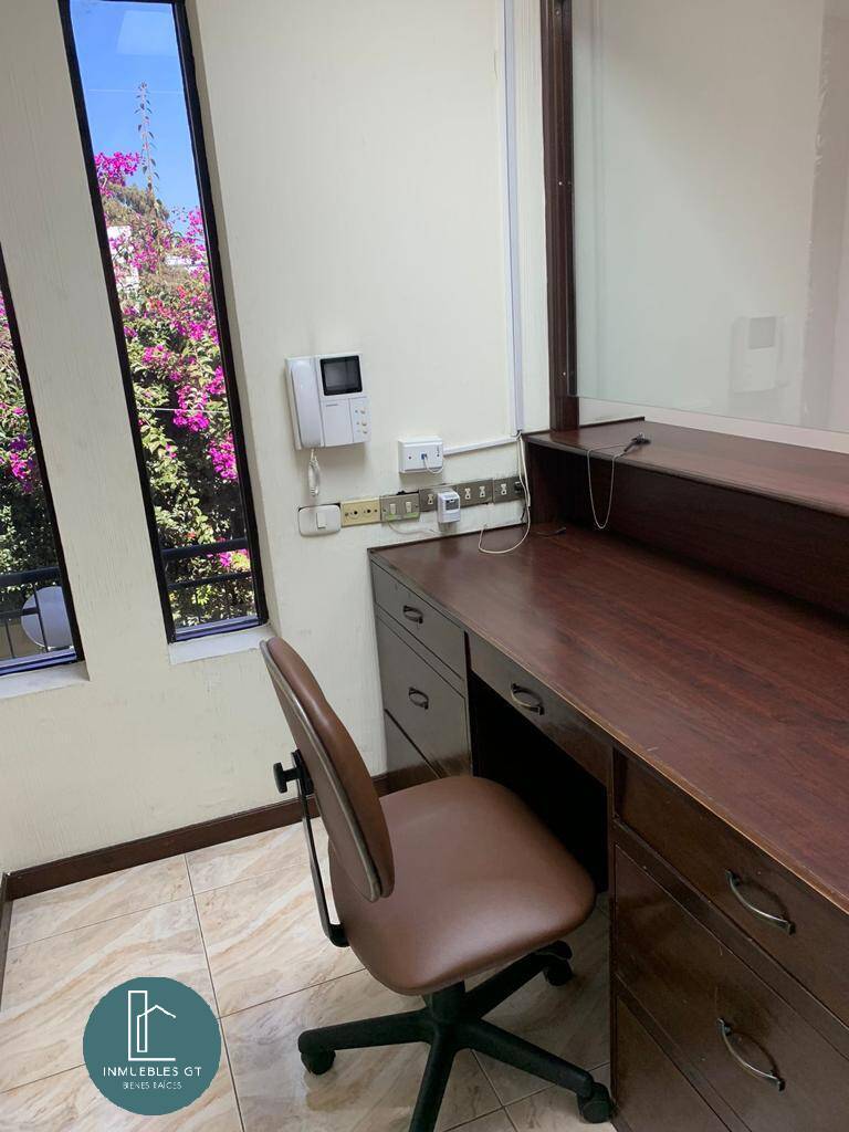Oficina amueblada en RENTA en zona 10 - Miniatura 7