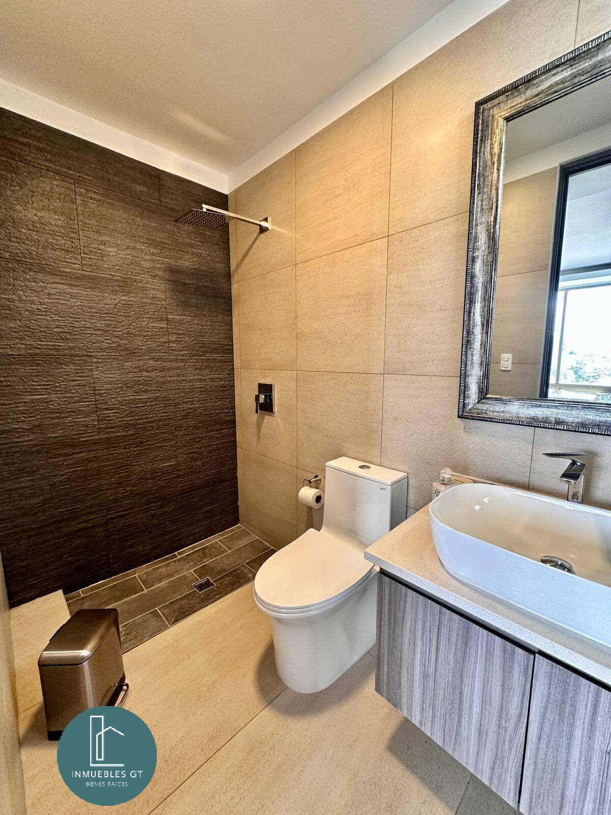 Casa en Venta o Renta, zona 16 - Miniatura 11