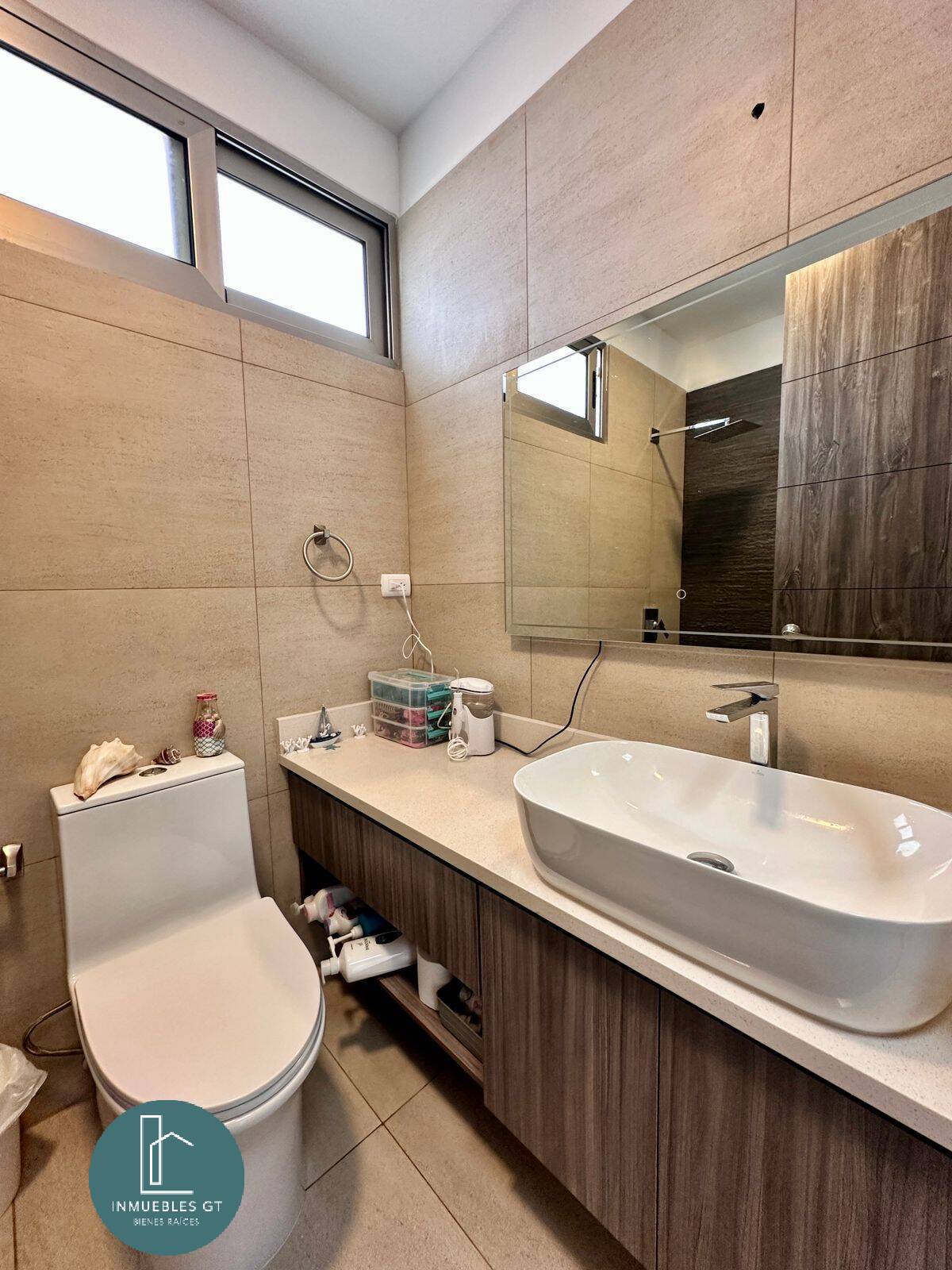 Casa en Venta o Renta, zona 16 - Miniatura 13