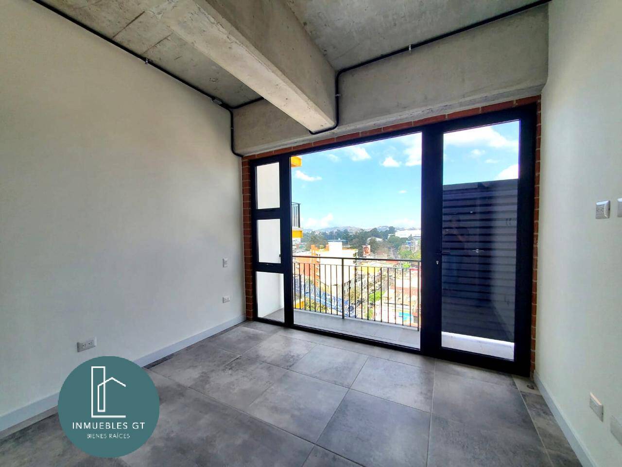 Apartamento en Venta, zona 4 - Image 2
