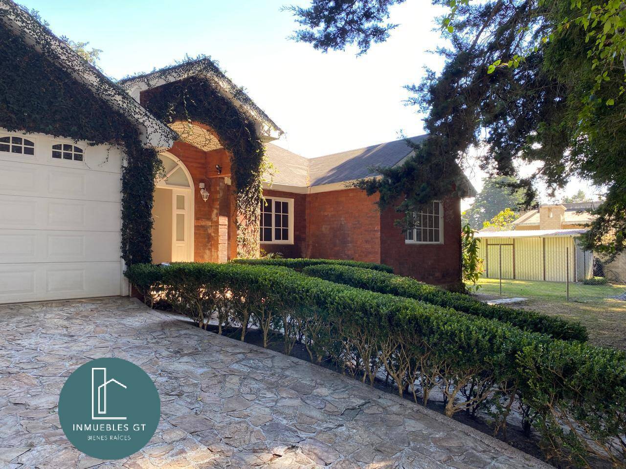 Casa de un nivel en Venta o Renta CAES - Image 1