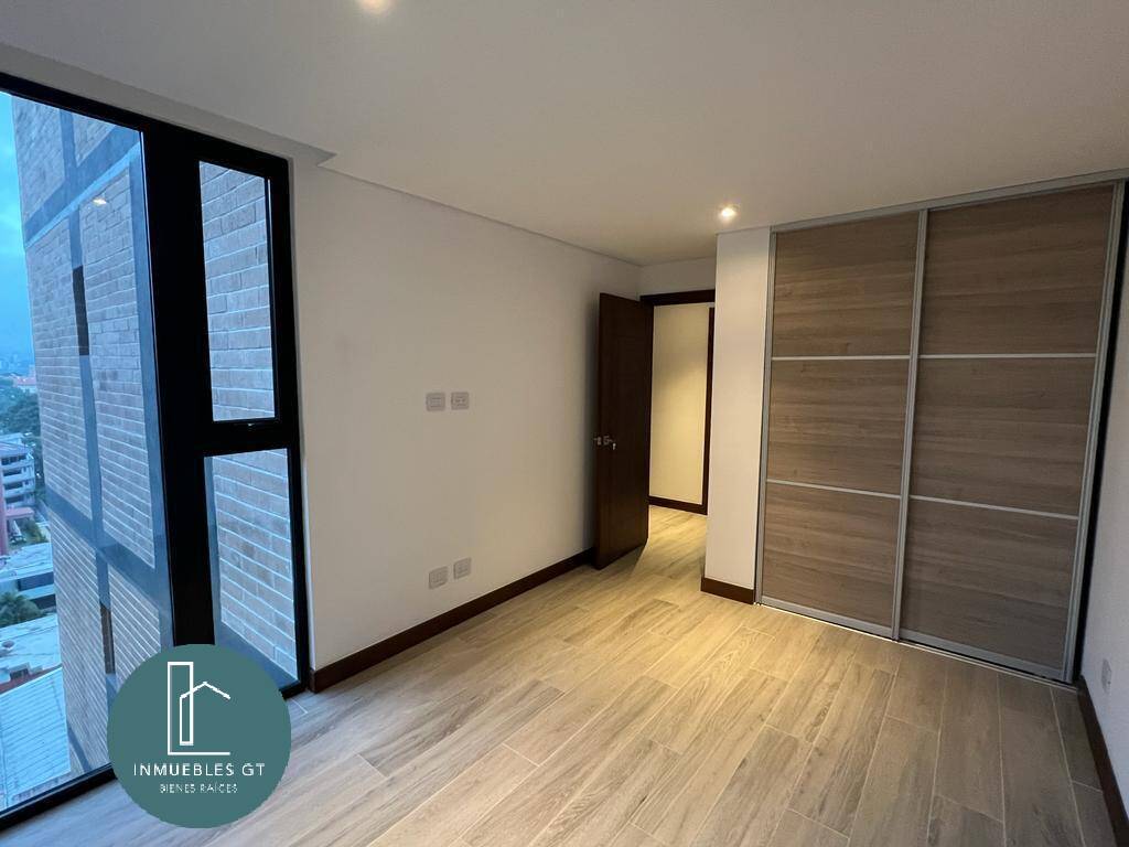 Apartamento en Renta, zona 10 - Image 3