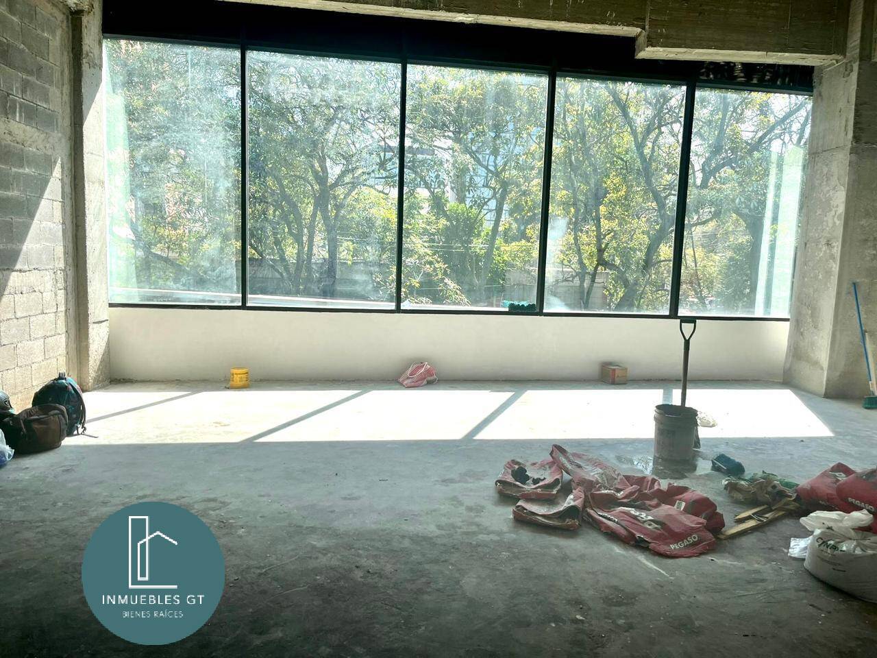 Local u Oficinas en Renta , zona 10 - Image 3