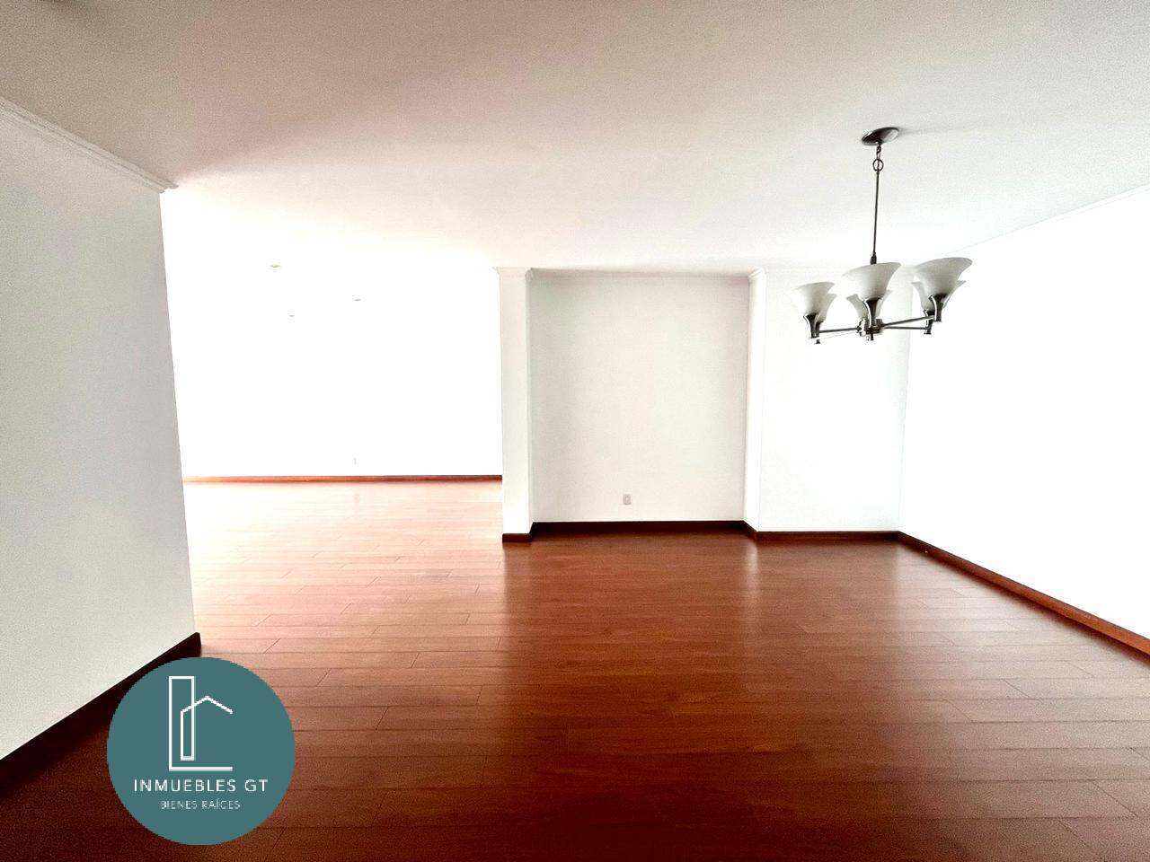 Apartamento en Renta, zona 15 - Image 4