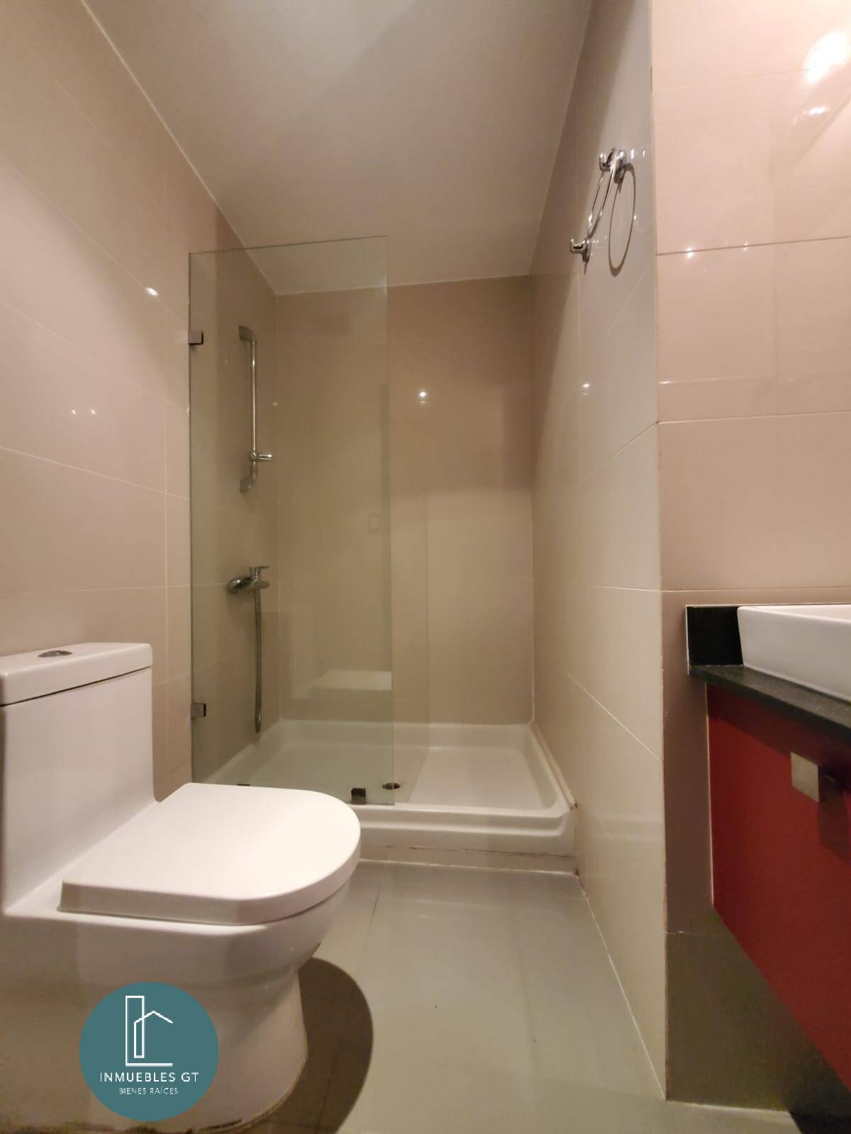 Apartamento en RENTA, Amueblado zona 15 - Image 5