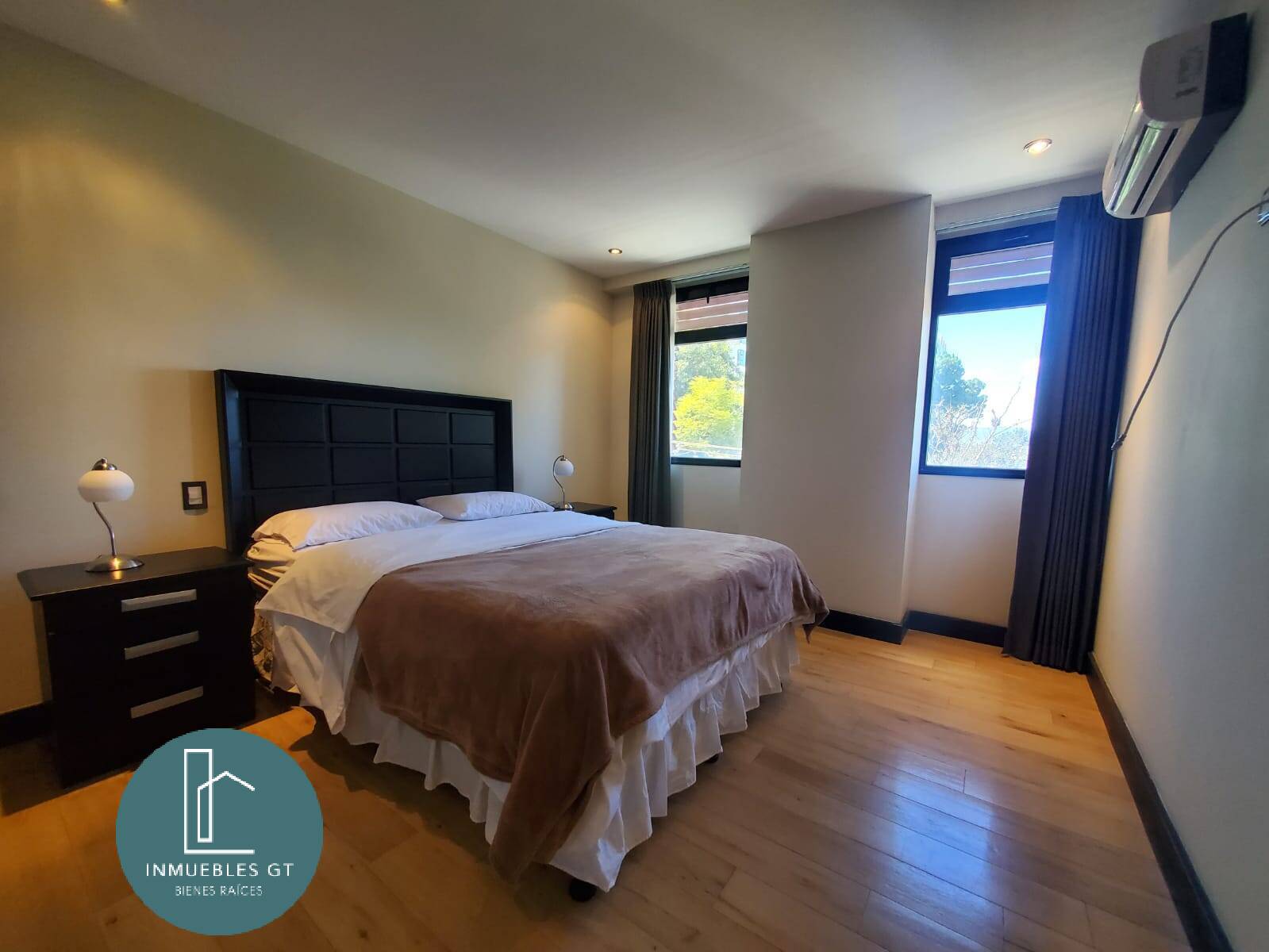 Apartamento en RENTA, Amueblado zona 15 - Miniatura 6
