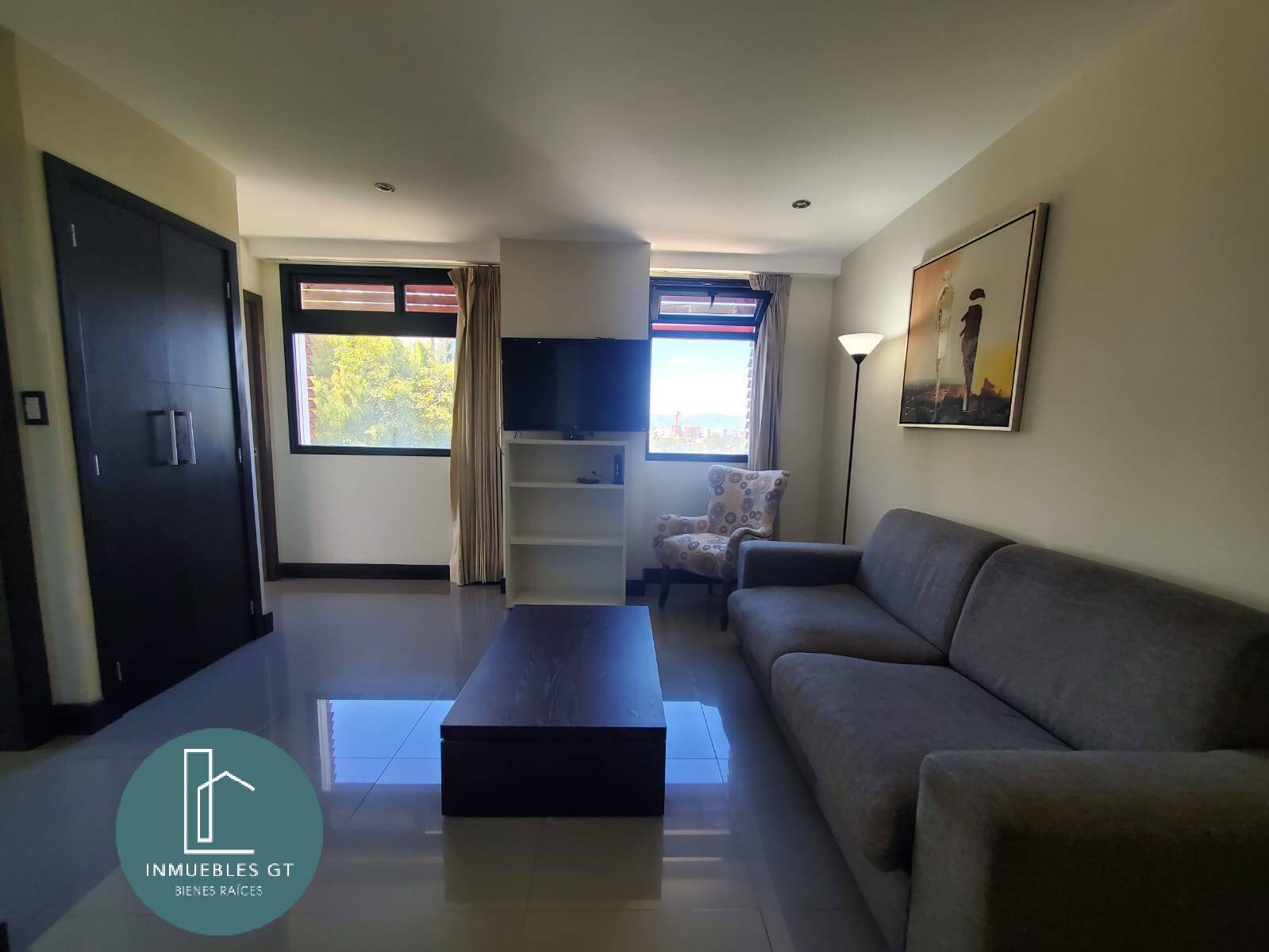 Apartamento en RENTA, Amueblado zona 15 - Image 1