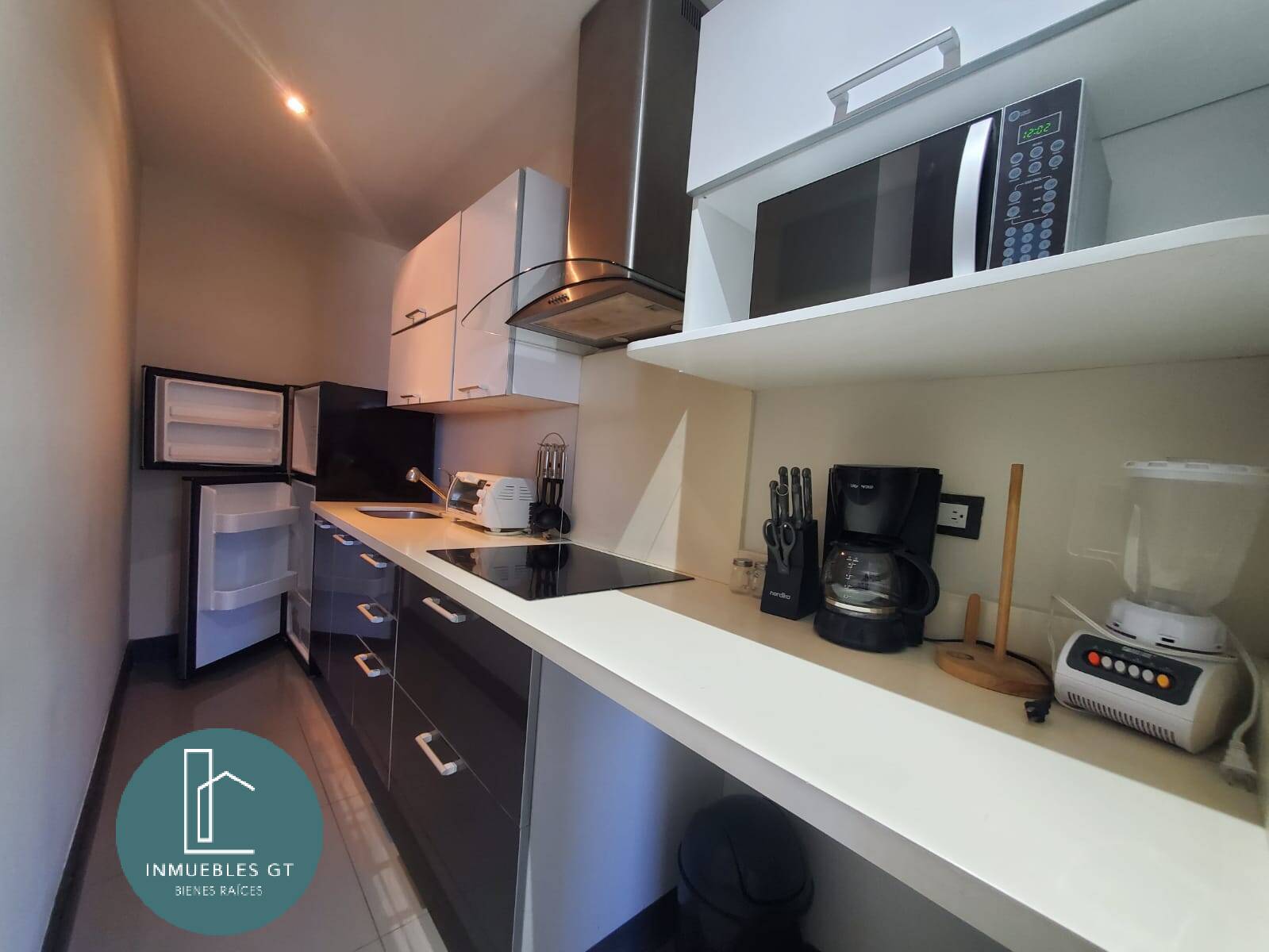 Apartamento en RENTA, Amueblado zona 15 - Miniatura 8
