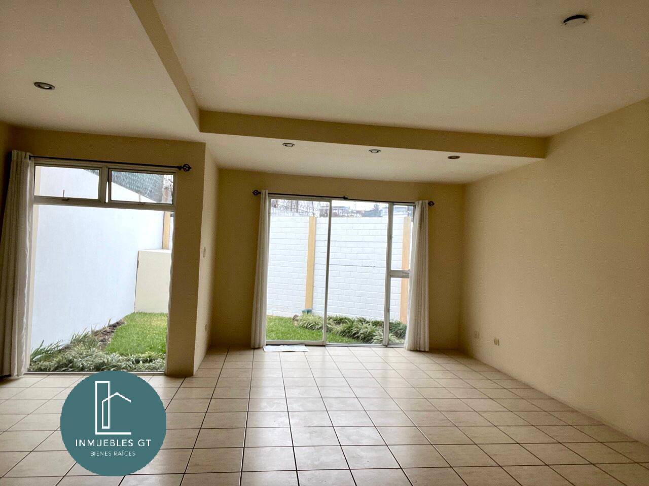 Casa en Venta, Carretera a El Salvador - Image 1