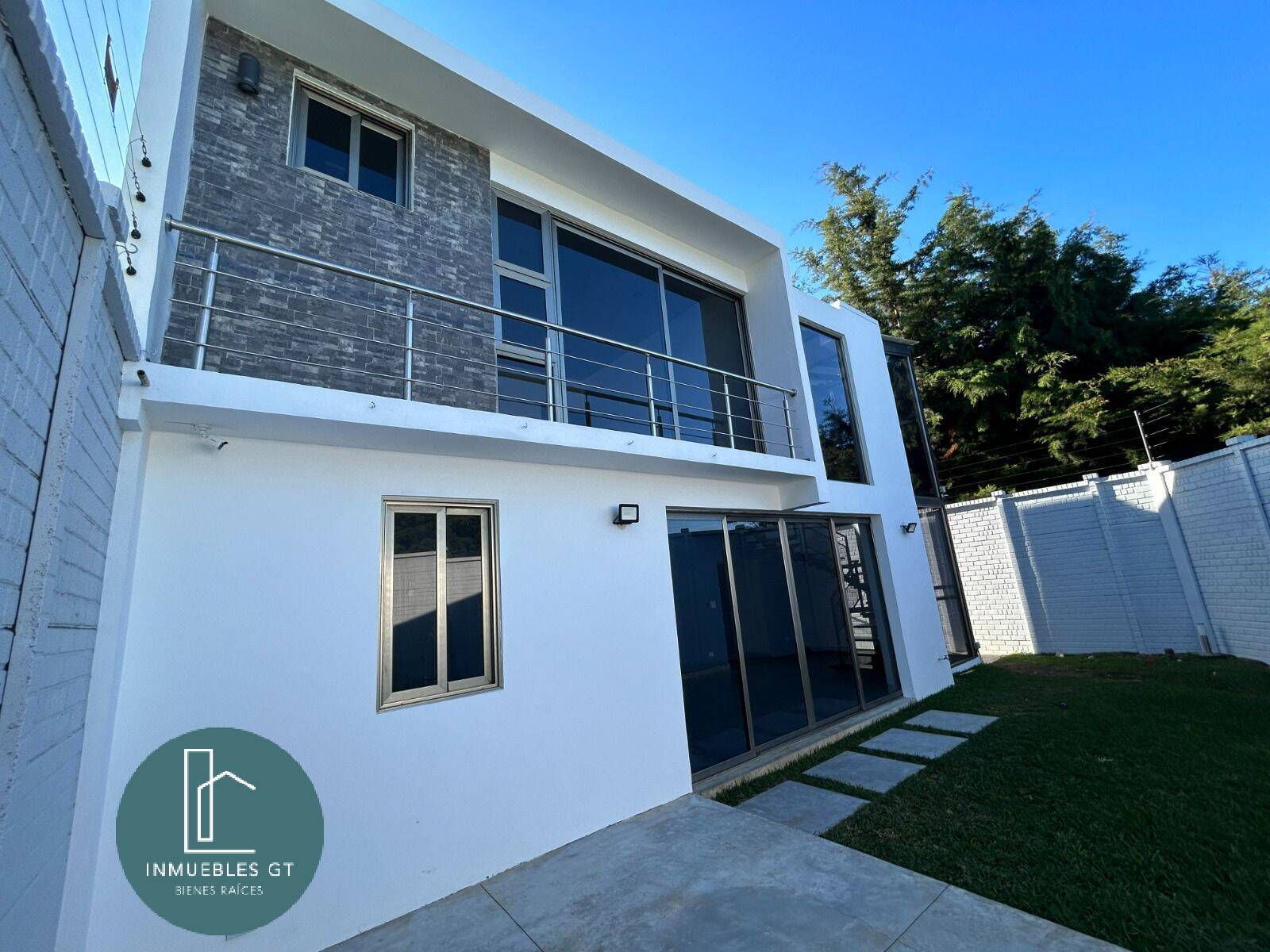 Casa en Venta, zona 16 - Image 3