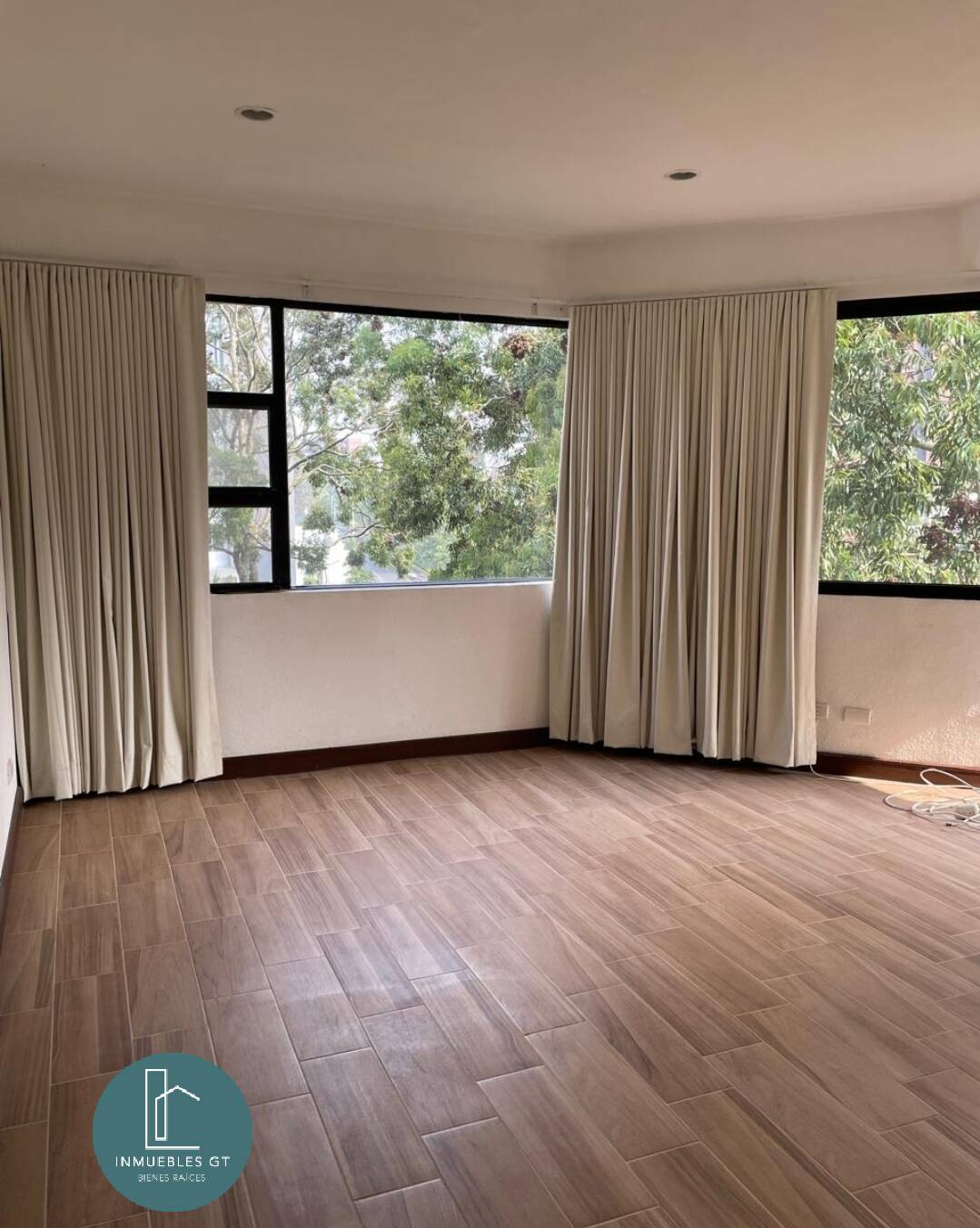 Apartamento en Renta , zona 14 - Image 3
