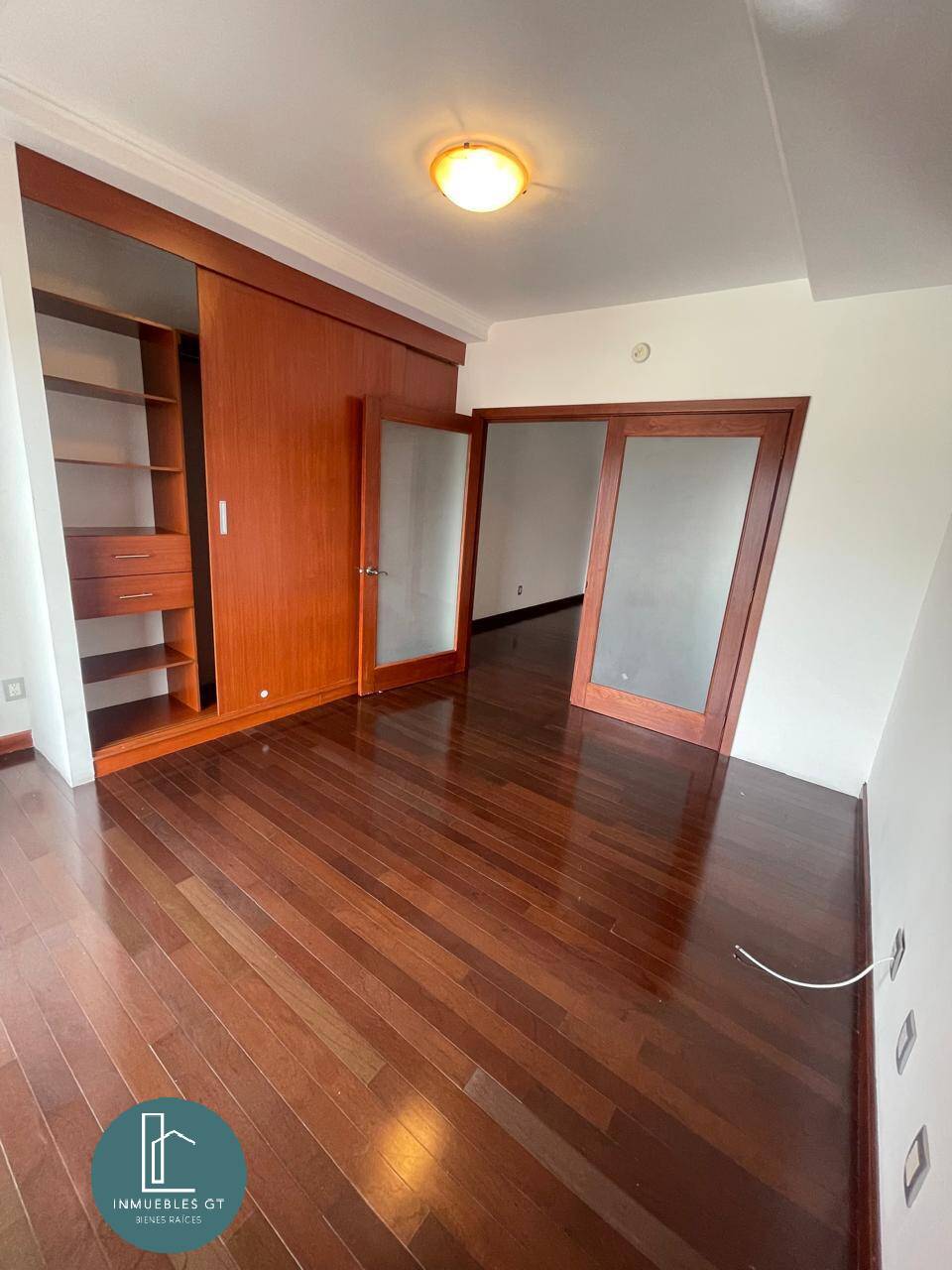 Apartamento en Renta zona14 Tadeus - Miniatura 7