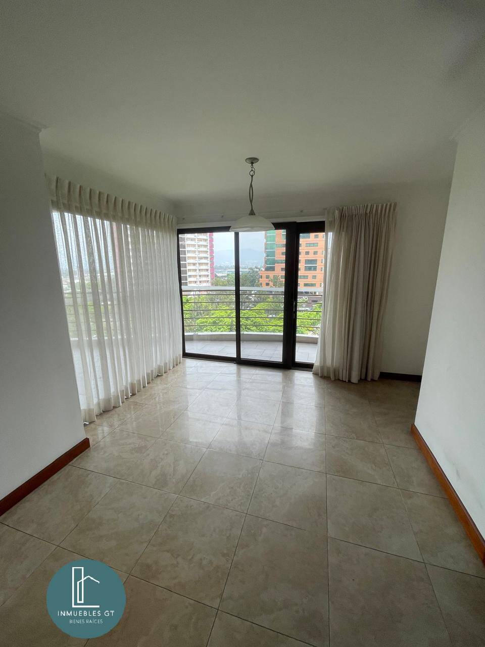 Apartamento en Renta zona14 Tadeus - Miniatura 10