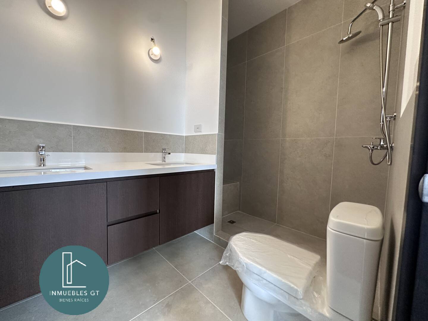 Apartamento en Renta o Venta zona 16 Olmos Cayala - Miniatura 17