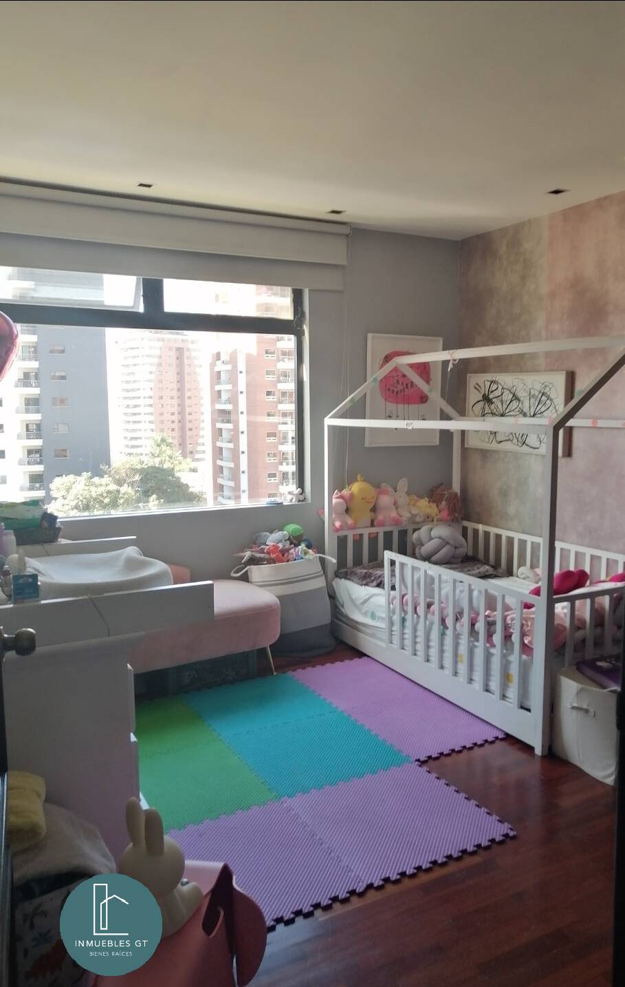 Apartamento en renta zona 14 con muebles - Miniatura 7