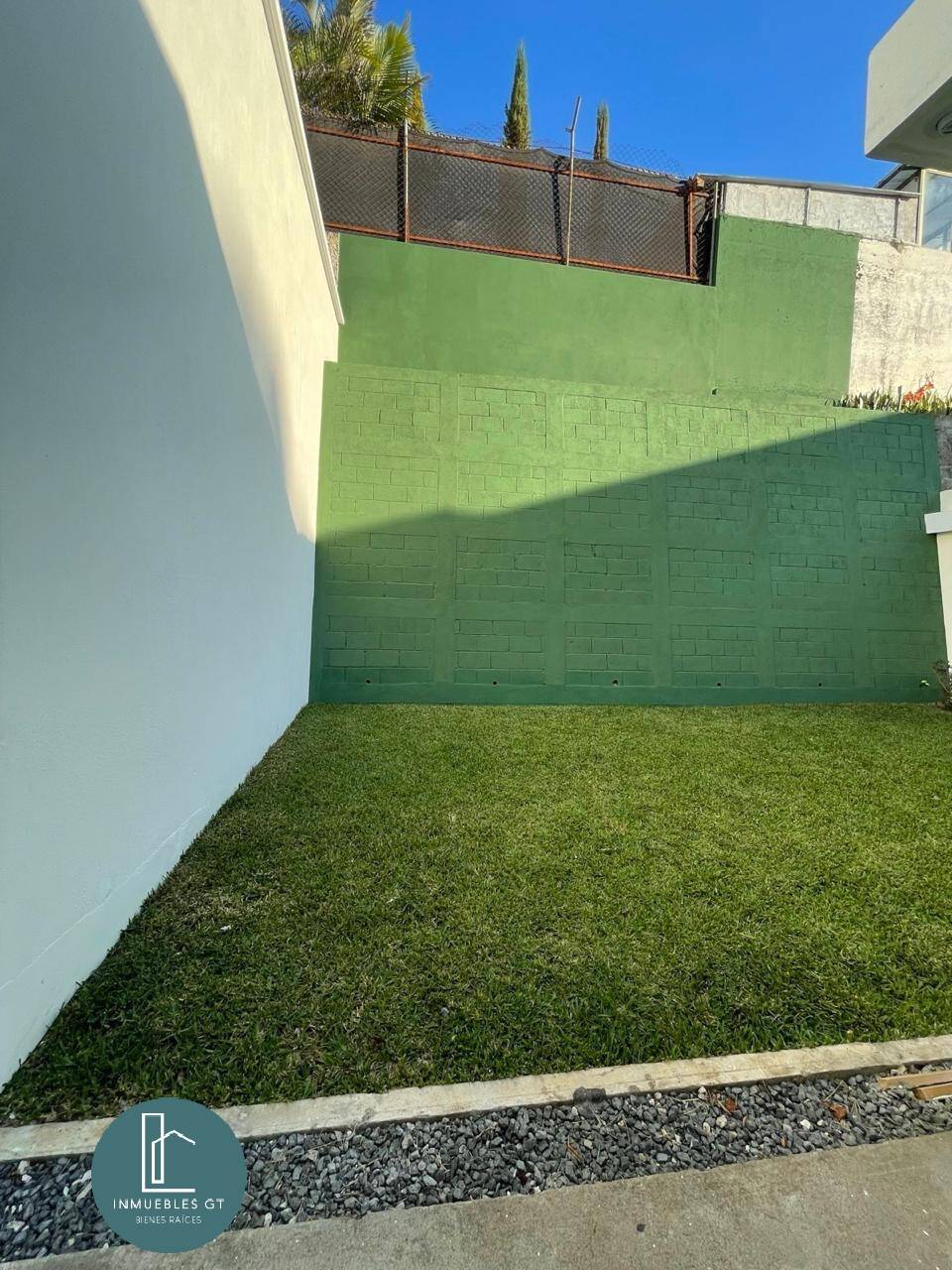 Casa en renta zona 15 - Image 3