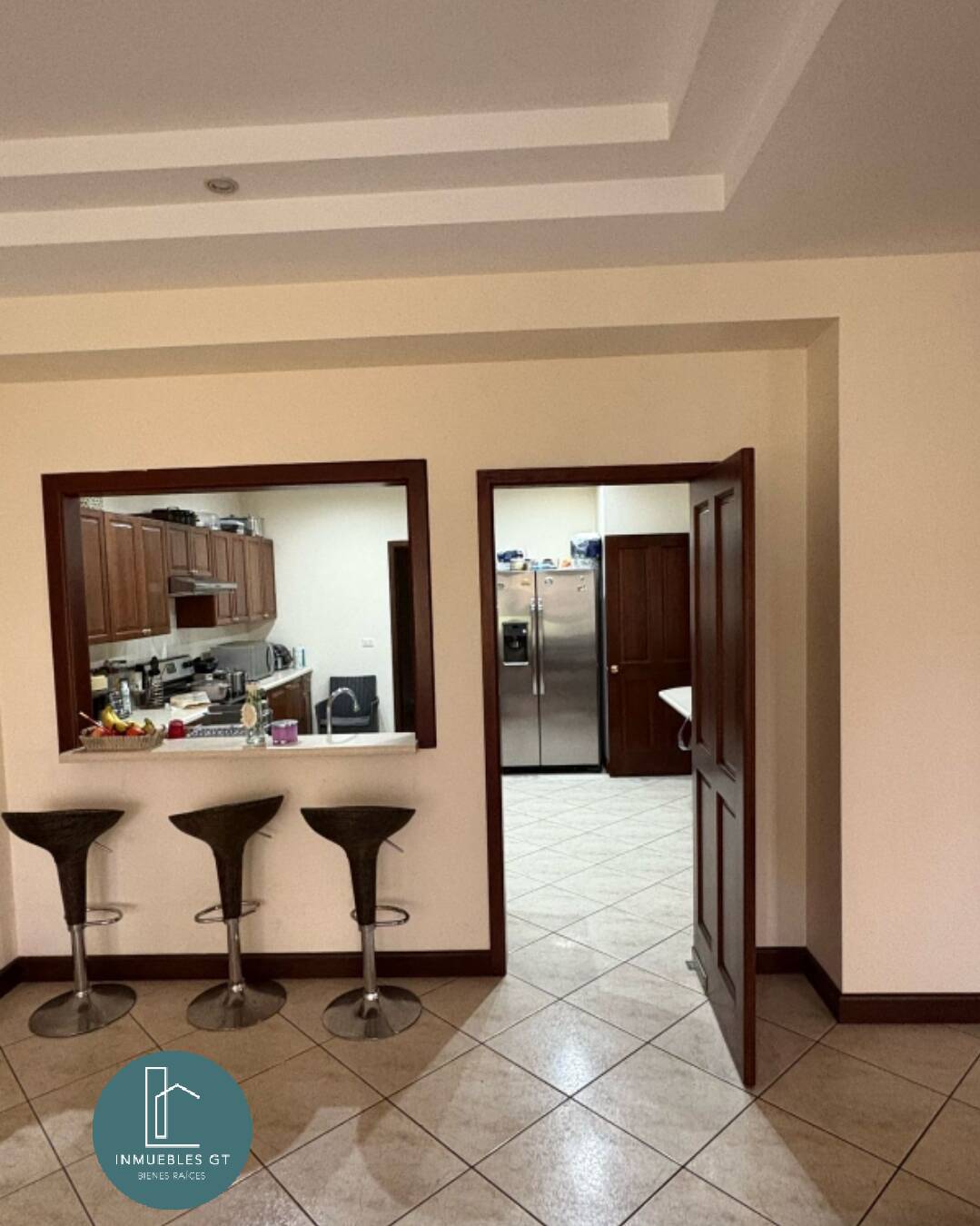 Apartamento en Alquiler MILENIA Zona 10 - Image 3